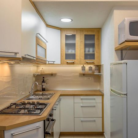 Apartmani Lovrenco Krvavica Exterior foto