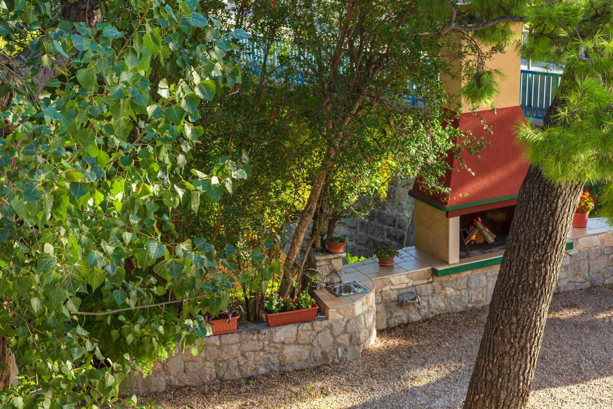 Apartmani Lovrenco Krvavica Exterior foto