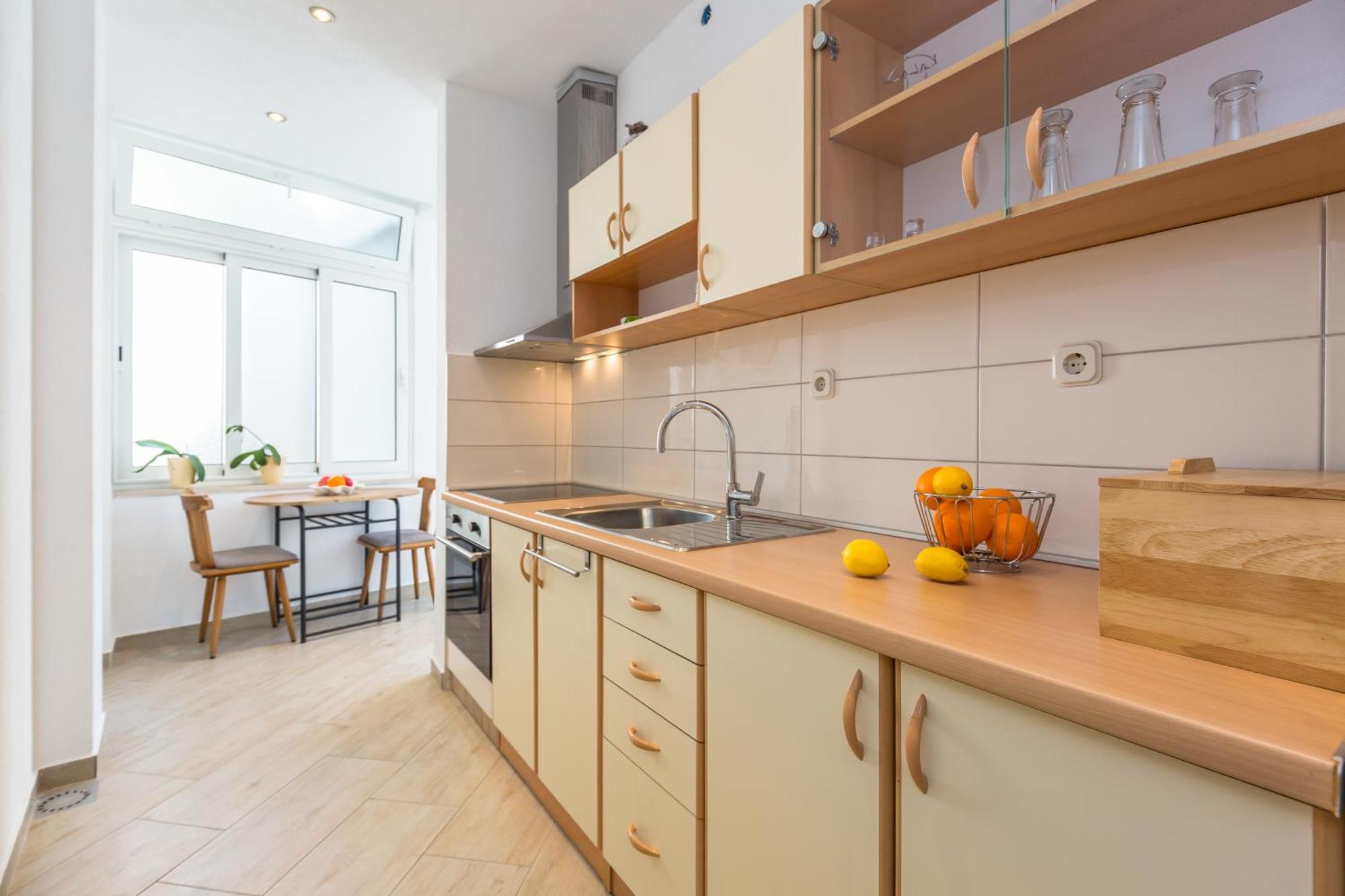 Apartmani Lovrenco Krvavica Exterior foto