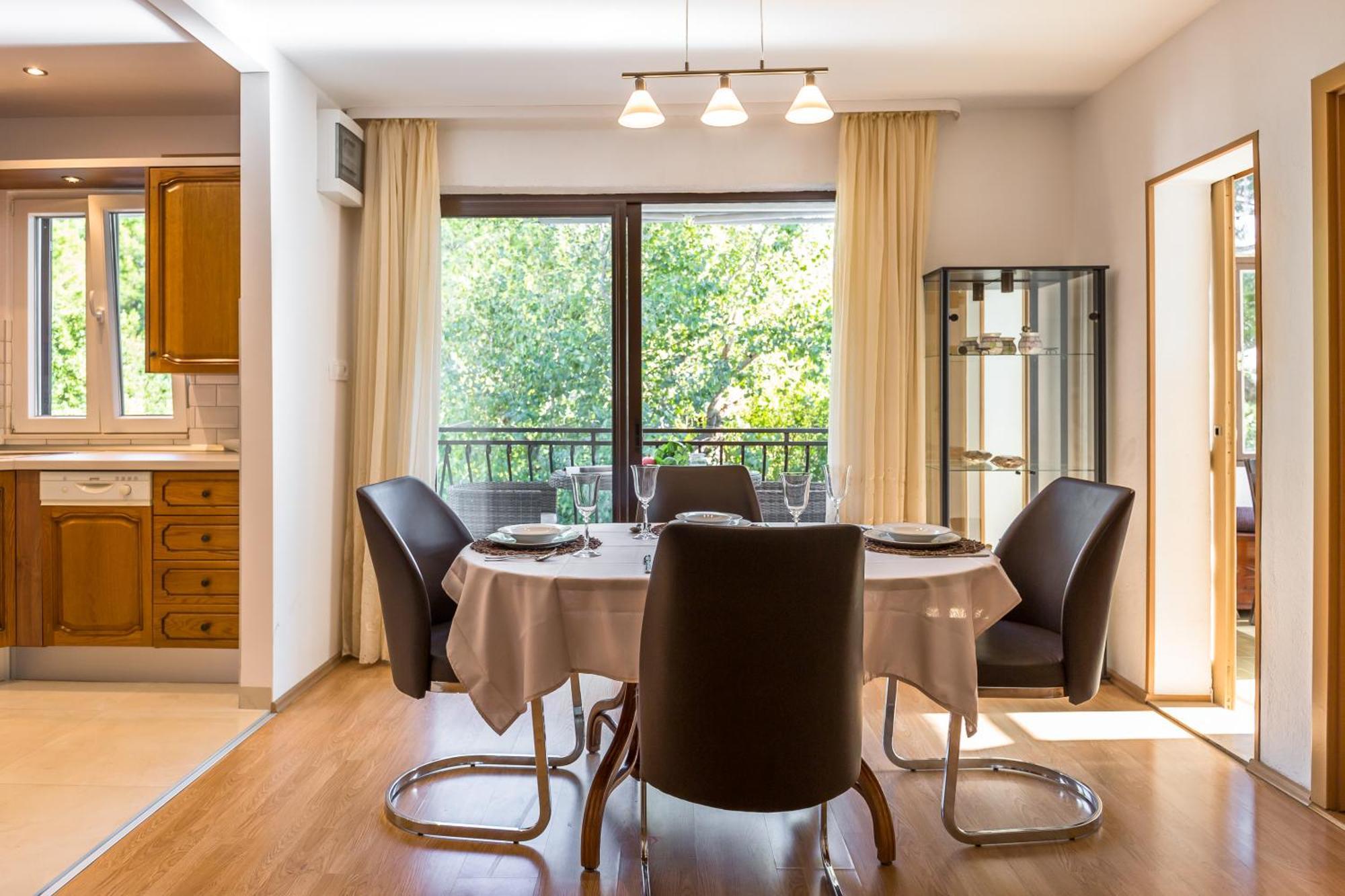 Apartmani Lovrenco Krvavica Exterior foto